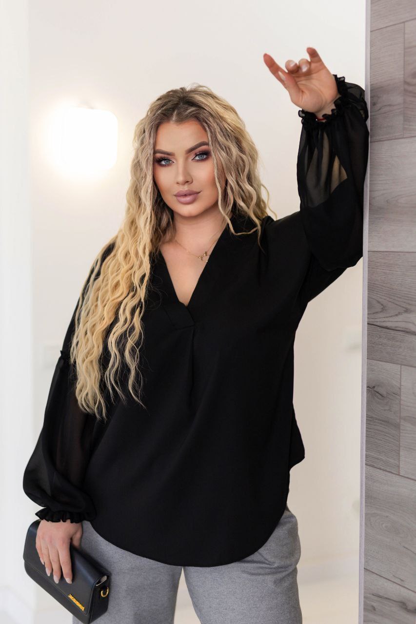 Блузка- вільного крою