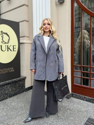 Жіночий жакет